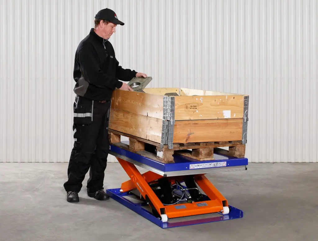 TL 2000: tavolo elevatore a pantografo 2000 kg