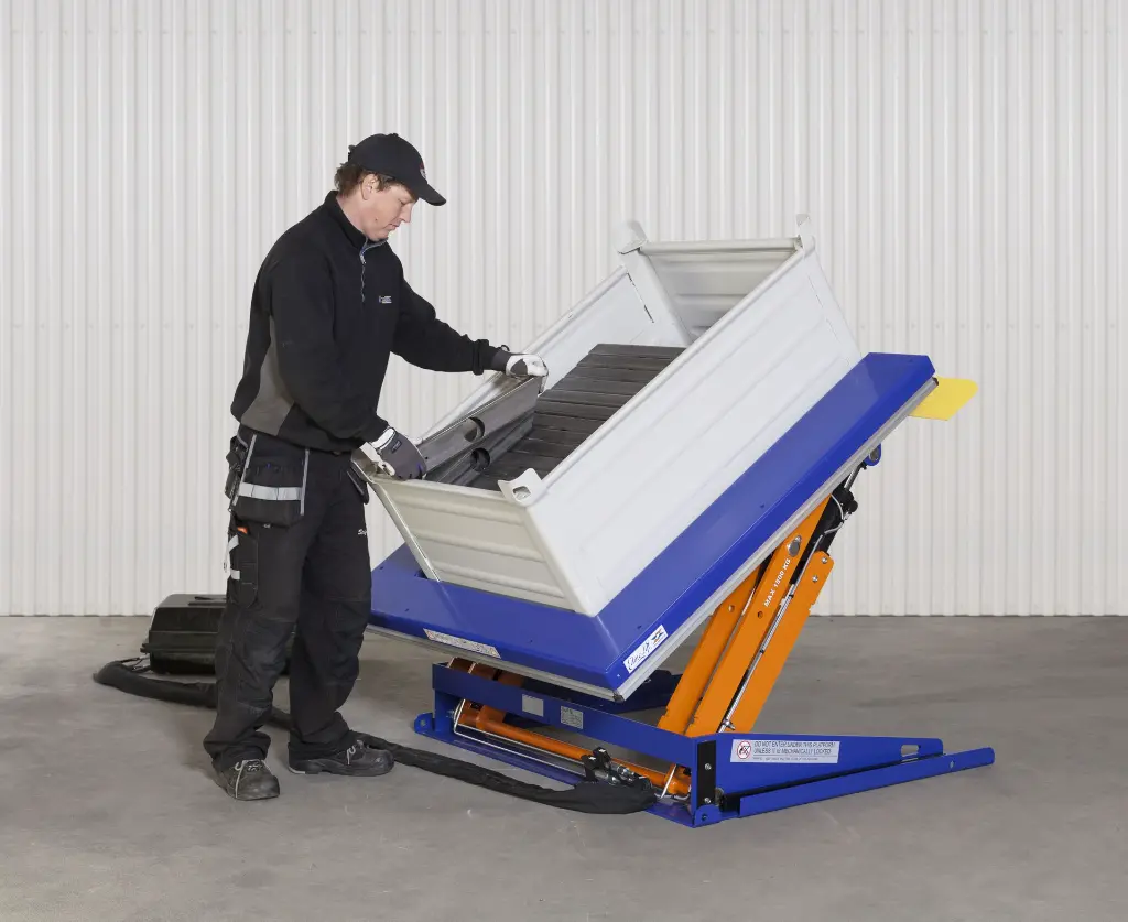 ALT 1500UE: sollevatore ribaltatore per pallet 1500 kg