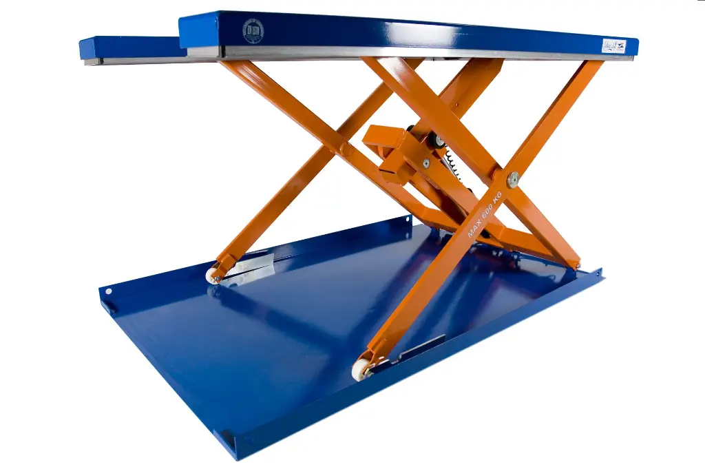 TUB 600: piattaforma elevatrice ribassata senza fossa 600 kg